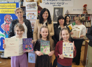 "Poeci Dziecięcej Radości"